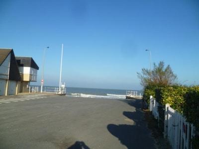 Plage Et La Mer Tres Proche Courseulles-sur-Mer Exteriör bild